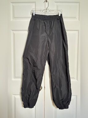 Columbia Sportswear Black Nylon Windbreaker Pants Men’s M Packable Vintage